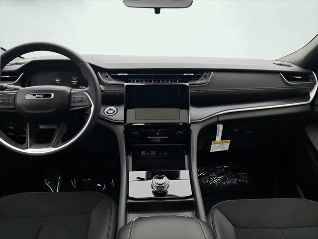2025 Jeep Grand Cherokee Altitude X 4x4