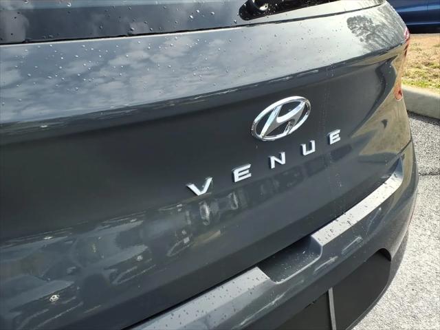 2026 Hyundai Venue SEL w/Two-Tone Roof