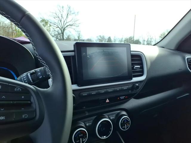 2026 Hyundai Venue SEL w/Two-Tone Roof
