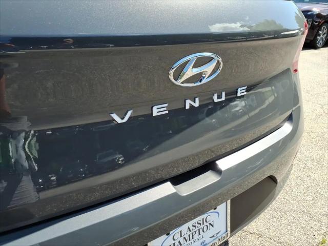 2026 Hyundai Venue SEL w/Two-Tone Roof