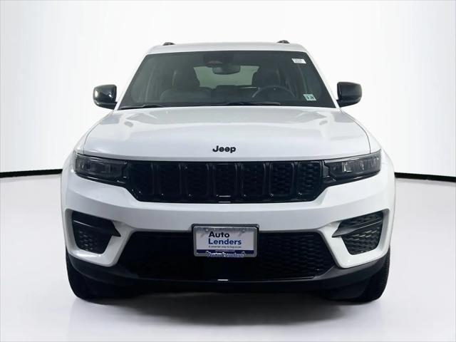 2023 Jeep Grand Cherokee Altitude 4x4