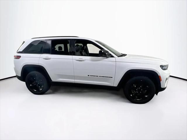 2023 Jeep Grand Cherokee Altitude 4x4