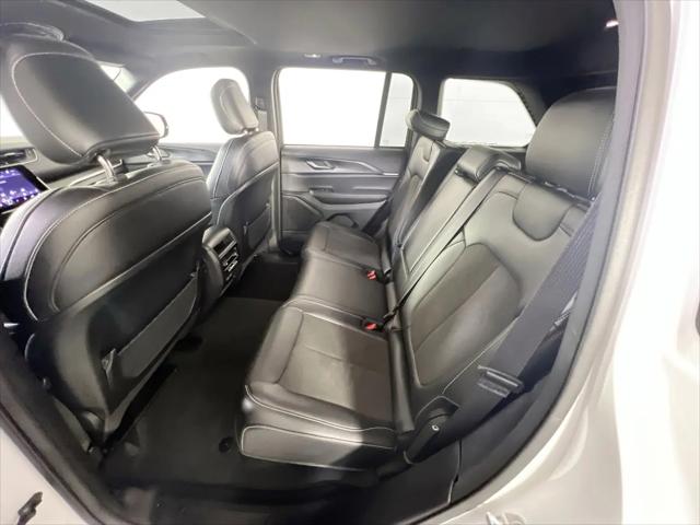 2023 Jeep Grand Cherokee Altitude 4x4
