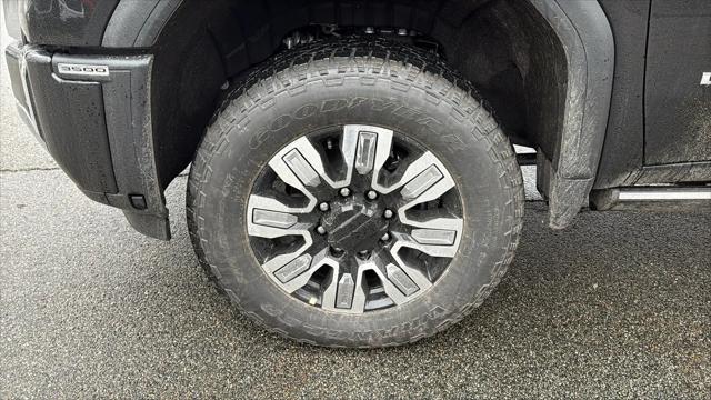 2026 GMC Sierra 3500HD Crew Cab, Long Bed, Denali Dual Rear Wheel, 4WD