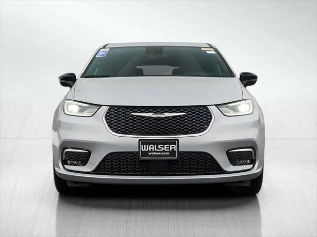 2026 Chrysler Pacifica Select AWD