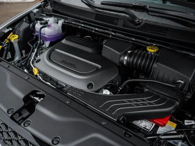 2026 Chrysler Pacifica Select AWD