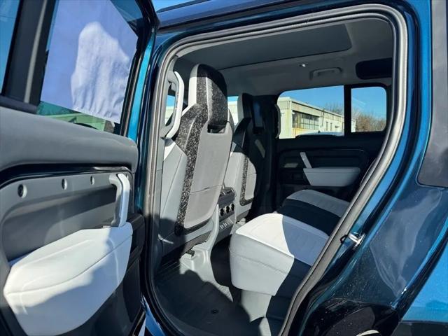 2026 Land Rover Defender P635 OCTA