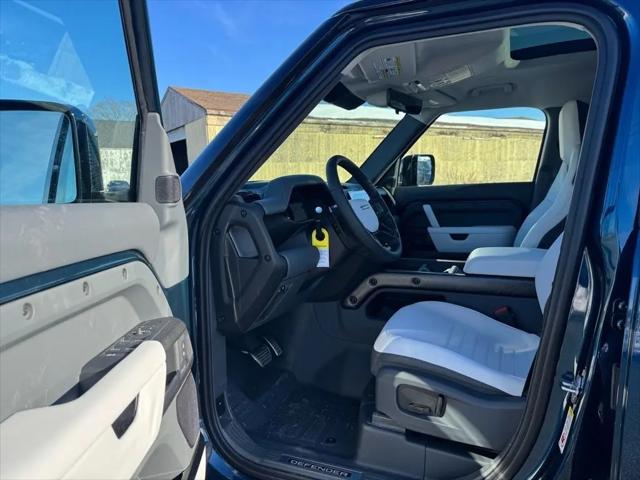 2026 Land Rover Defender P635 OCTA