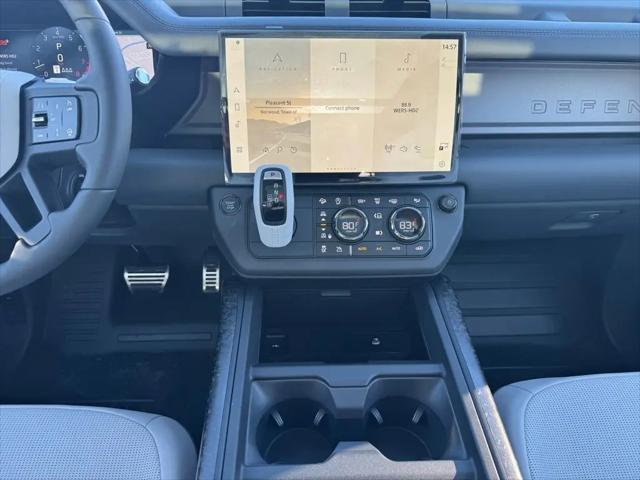 2026 Land Rover Defender P635 OCTA
