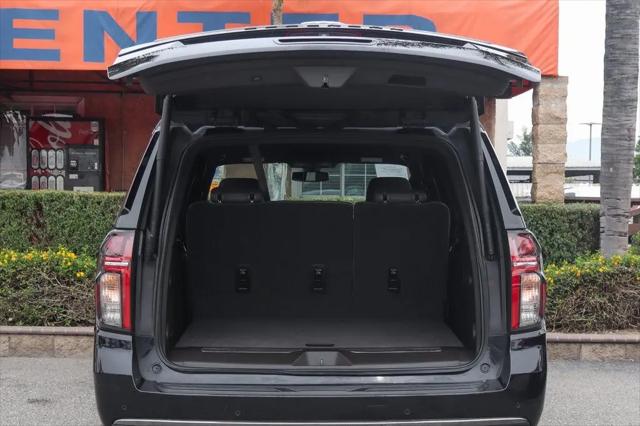 2022 Chevrolet Suburban 4WD Z71