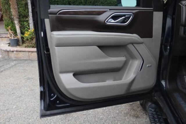 2022 Chevrolet Suburban 4WD Z71