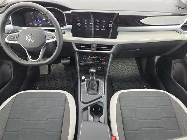 2026 Volkswagen Taos SE