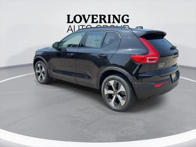 2026 Volvo XC40 Plus, B5 AWD Gas (mild hybrid), Dark