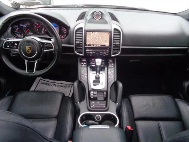 2016 Porsche Cayenne Cayenne