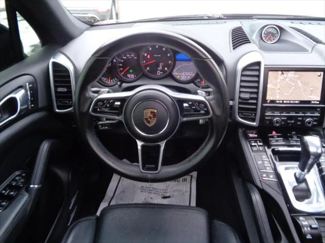 2016 Porsche Cayenne Cayenne