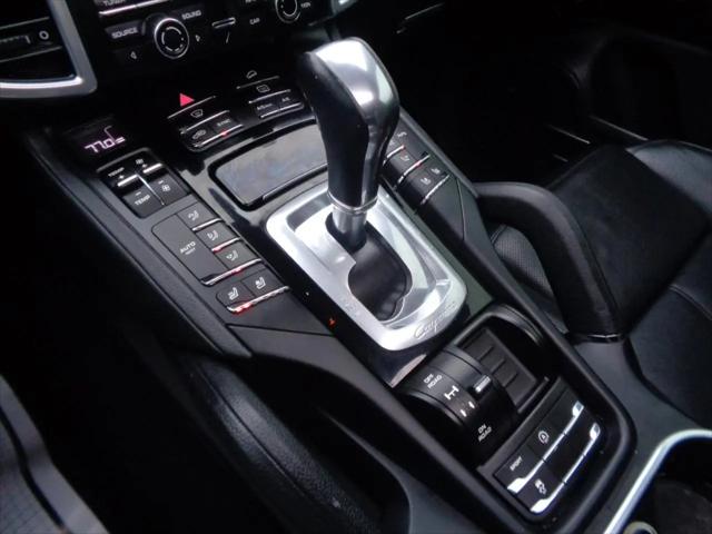 2016 Porsche Cayenne Cayenne