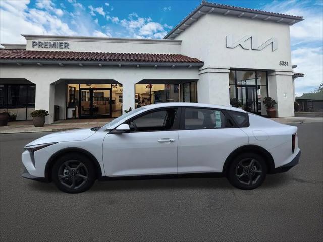 2026 Kia K4 LXS