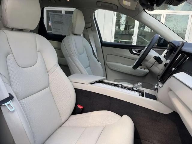 2026 Volvo XC60 B5 Ultra
