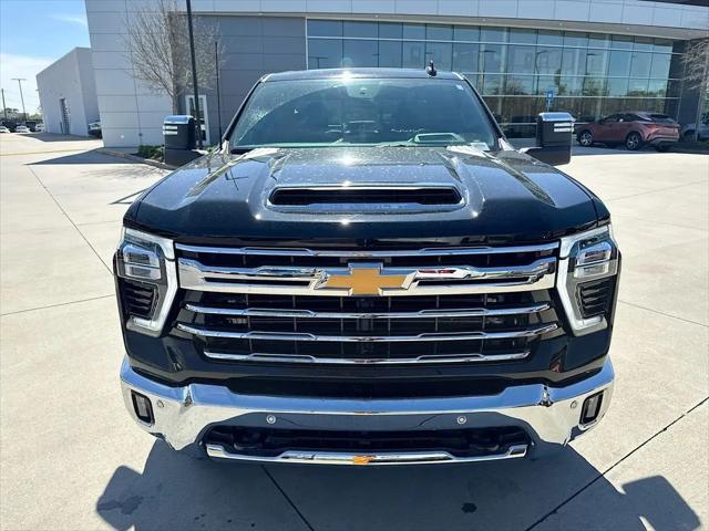2025 Chevrolet Silverado 2500HD 4WD Crew Cab Standard Bed LTZ