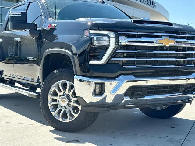 2025 Chevrolet Silverado 2500HD 4WD Crew Cab Standard Bed LTZ