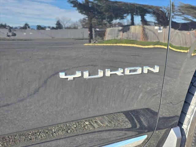 2023 GMC Yukon XL SLT