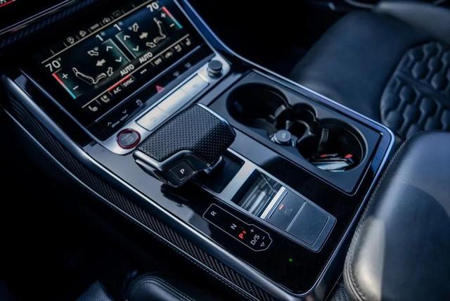 2023 Audi RS Q8 TFSI quattro Tiptronic