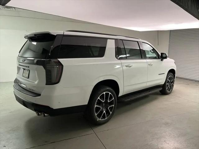 2026 Chevrolet Suburban RST, 4WD