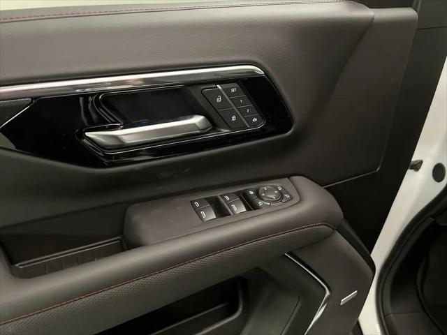 2026 Chevrolet Suburban RST, 4WD