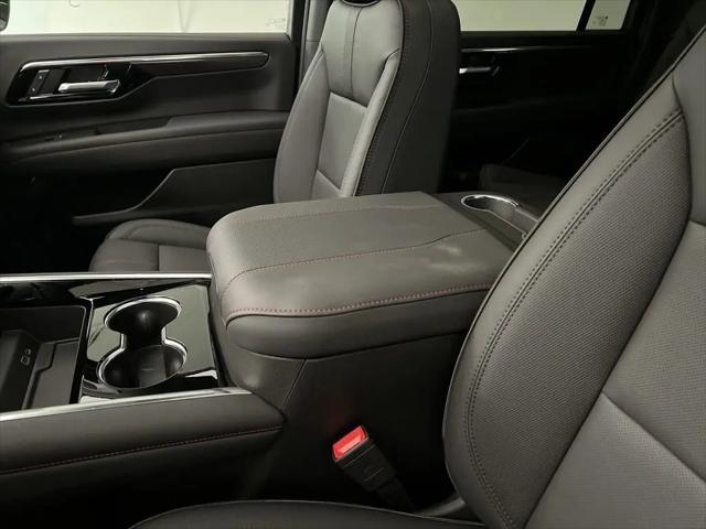 2026 Chevrolet Suburban RST, 4WD