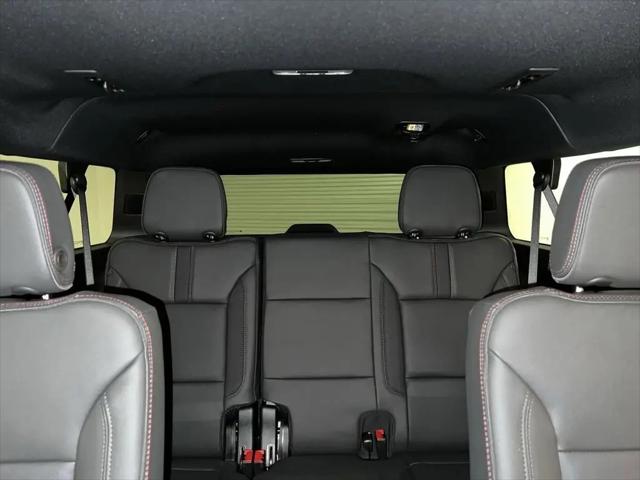 2026 Chevrolet Suburban RST, 4WD