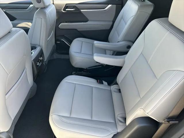 2026 GMC Acadia Elevation AWD