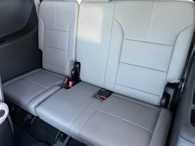 2026 GMC Acadia Elevation AWD