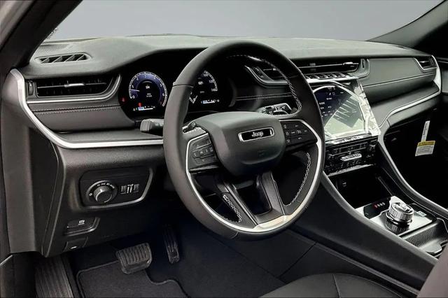 2026 Jeep Grand Cherokee L Altitude 4x4