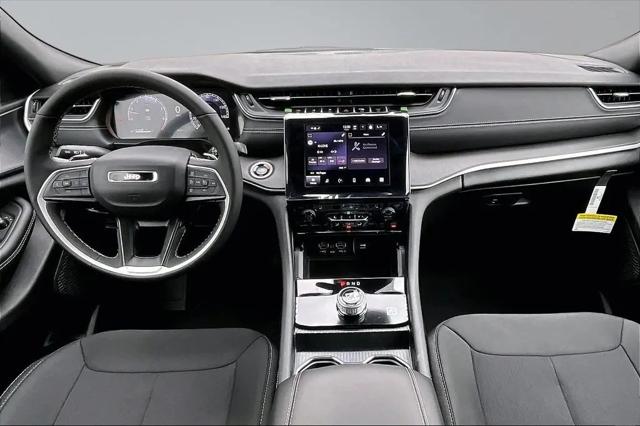 2026 Jeep Grand Cherokee L Altitude 4x4