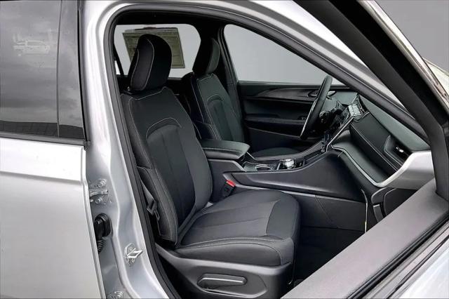 2026 Jeep Grand Cherokee L Altitude 4x4