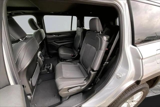 2026 Jeep Grand Cherokee L Altitude 4x4