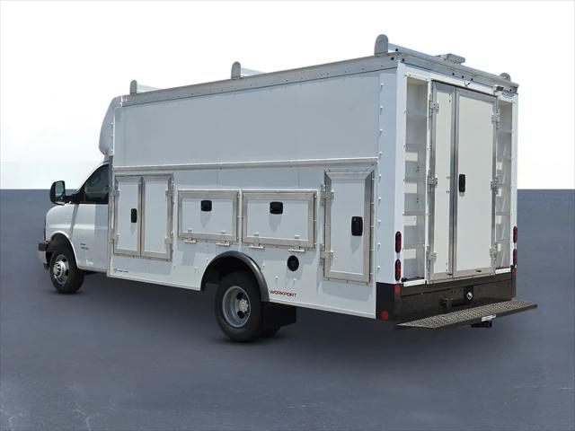 2026 Chevrolet Express Cutaway 4500 Van