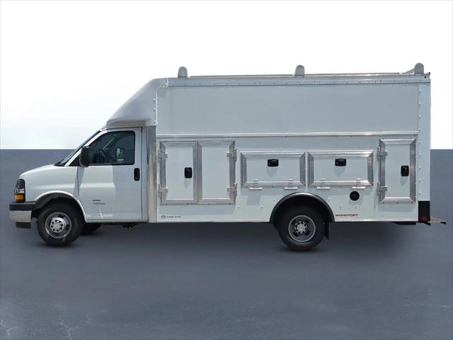 2026 Chevrolet Express Cutaway 4500 Van