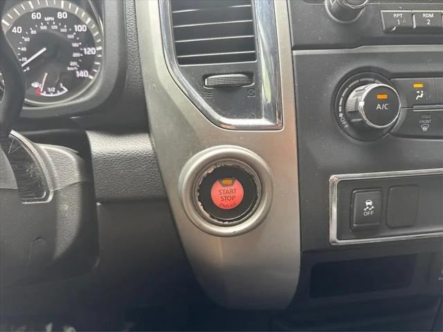 2017 Nissan Titan SV