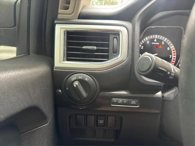 2017 Nissan Titan SV
