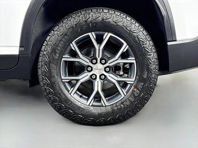 2026 GMC Acadia AT4 AWD