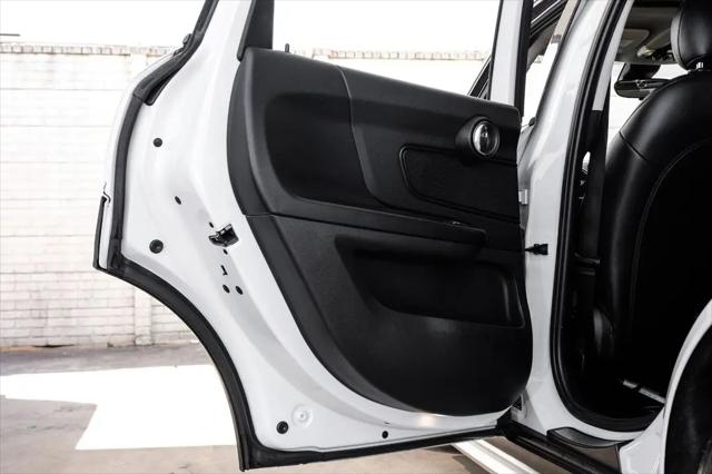 2020 MINI Countryman Cooper