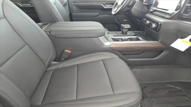 2026 GMC Sierra 1500 Crew Cab, Short Bed, SLT, 4WD