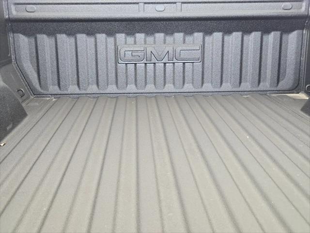 2026 GMC Sierra 1500 Crew Cab, Short Bed, SLT, 4WD