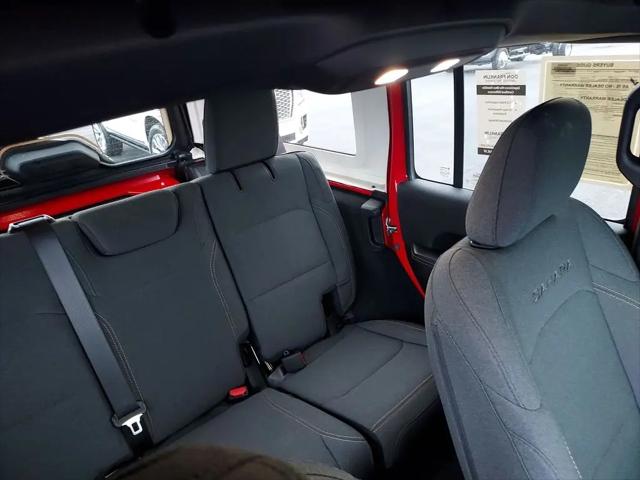 2024 Jeep Wrangler 4-Door Sahara 4x4