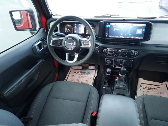 2024 Jeep Wrangler 4-Door Sahara 4x4