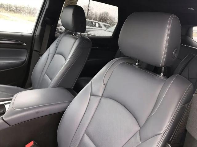 2023 Buick Enclave Essence AWD