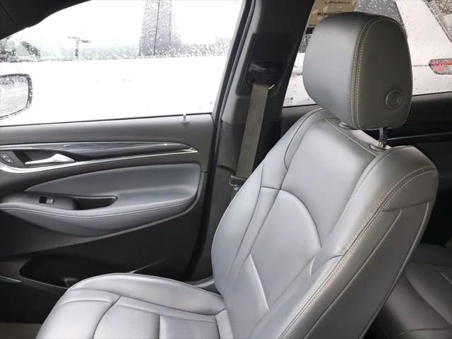 2023 Buick Enclave Essence AWD