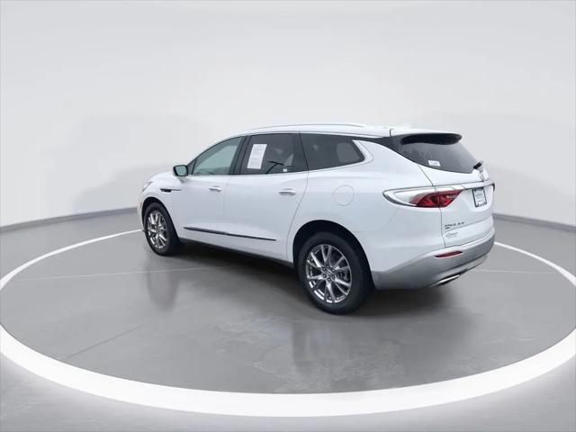 2023 Buick Enclave Essence AWD