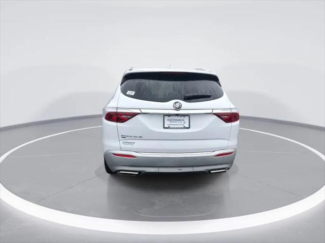 2023 Buick Enclave Essence AWD